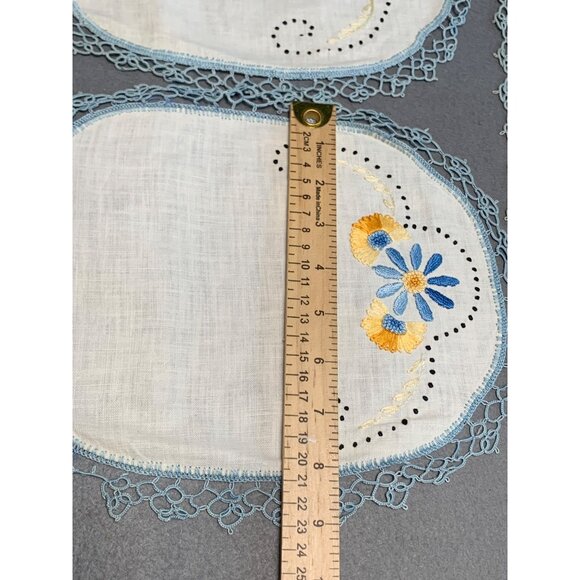 Vintage Embroidered Linen Doilies Set of 3 Blue & Yellow Floral Light Blue Croch - Picture 9 of 11